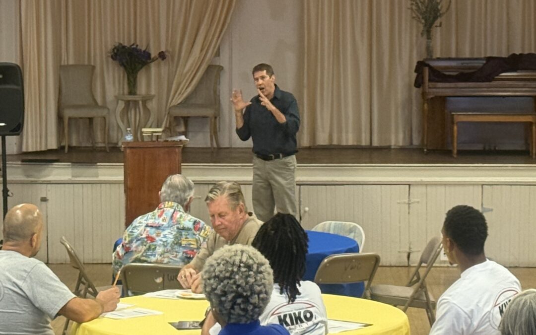 Community Leaders Gather at Chamber Breakfast